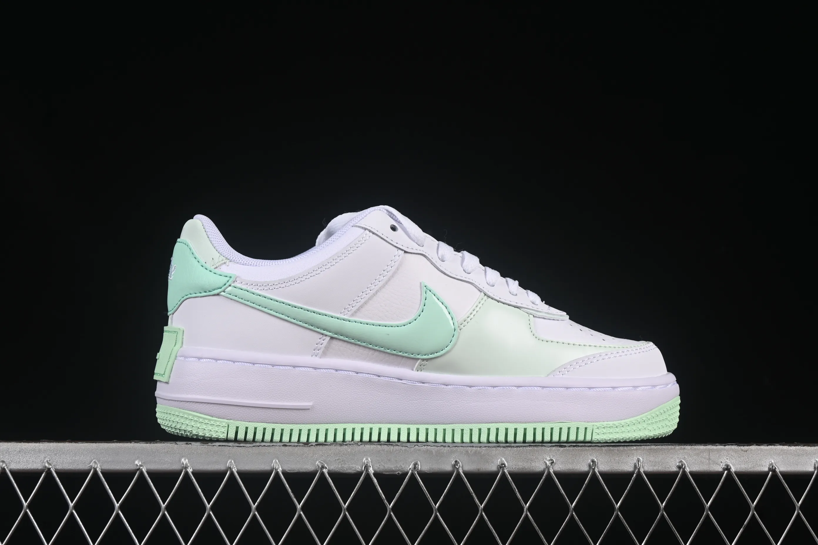 All Categories Nk Air Force 1 Air Force Series Nk Air Force 1 Shadow Air Force Lightweight Increase Nk Air Force 1 Shadow Air Force One Lightweight Increase Low-top Versatile Sneakers FZ3773-100